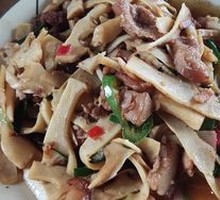 Bamboo Shoots Stir-Fried with Pork
