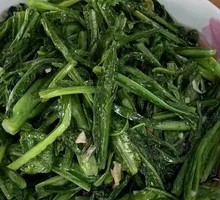 Stir-Fried Seasonal Vegetables with Garlic