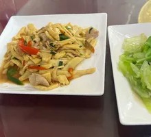 Bamboo Shoots with Pork Belly
