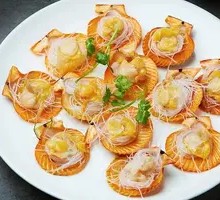 Steamed Scallops with Garlic and Vermicelli