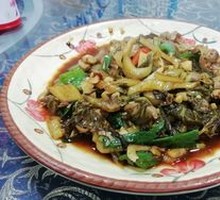 Stir-Fried Chicken Offal with Pickled Cabbage