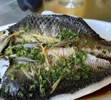 Steamed Lean Carp