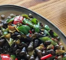 Bamboo Shoot and Snail Stir-fry with Perilla