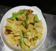 Pork and Fresh Bamboo Shoot Stir-Fry