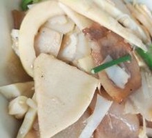 Stir-Fried Fresh Bamboo Shoots with Pork Belly