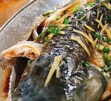Steamed Lean Head Fish from Reservoir
