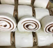 Red Bean Roll