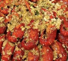Stir-Fried Spicy Lobster with Garlic