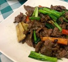 Bok Choy Sprout Stir-Fried with Beef