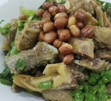 Fresh Ginger Stir-Fried Pig Trotter