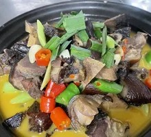 Preserved Pork Trotter Hot Pot