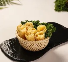 Golden Crispy Rolls