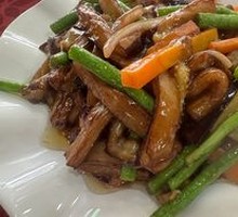 Eggplant Stir-Fried with Green Beans
