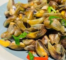 Golden Herb Stir-fried Clams