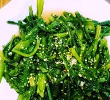 Garlic Stir-fried Fragrant Wheat