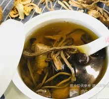 Stewed Mushroom Soup for Stomach Health