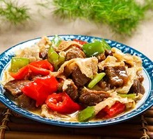 Fried Tofu Skin and Pig Trotter Rice