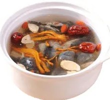 American Ginseng and Dendrobium Stewed Bamboo Chicken