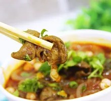 Sour Cabbage Pork Intestine Spicy Rice Noodles