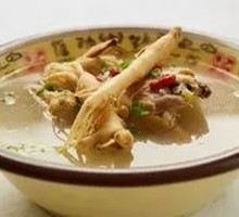 Fresh Ginseng Chicken Stew