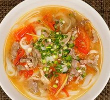 Tomato Pork Offal Noodle Soup