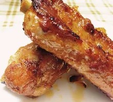 Charcoal-Grilled Spare Ribs