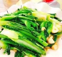 Stir-fried Garlic Choy Sum