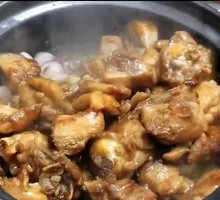 Stir-Fried Chicken Pot