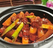 Braised Beef Shank with Radish
