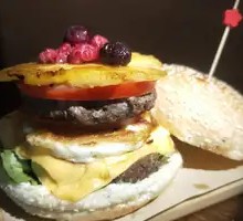 Tiki Hawaiian Beef Big Burger