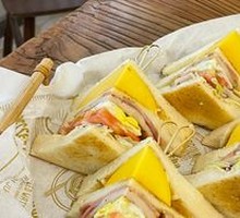 Thick-cut Mango Sandwich