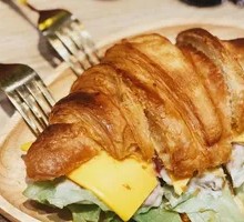 Tuna Avocado Cheese Croissant