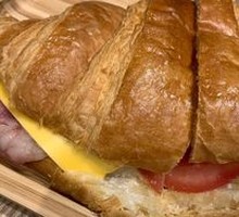 Bacon Cheese Croissant