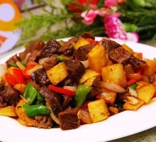 Beef Stewed with Potatoes