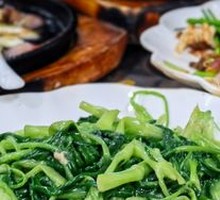 Stir-fried Amaranth with Chili and Fermented Tofu