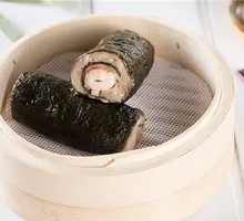 Seaweed Roll with Fresh Meat and Crab Stick