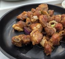Braised Pork Bones with Red Onion