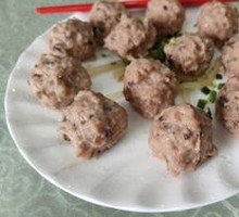 Homemade Hand-Made Meatballs