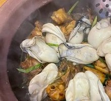 Taishan Oyster Chicken Pot