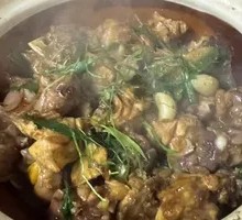Stir-fry Chicken Pot