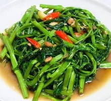 Chili and Fermented Black Bean Stir-fried Water Spinach