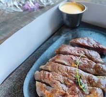 Segmented Cheese Rock-Roasted Ribeye Steak