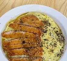 Crispy Chicken Curry Omelette Rice