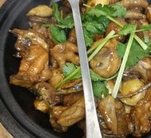 Farmhouse Chicken Stewed with Fresh Abalone
