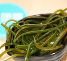 Thin seaweed strips