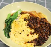 Shiitake Braised Pork Omelette Rice