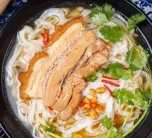 Guangxi Braised Pork Noodles
