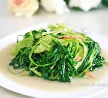 Stir-fried Amaranth with Chili and Fermented Tofu