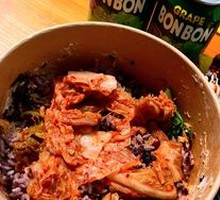 Ajeossi Kimchi