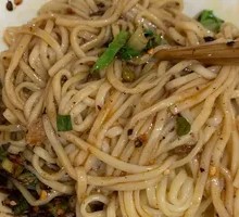 Dry-Mixed Pork Sauce Noodles